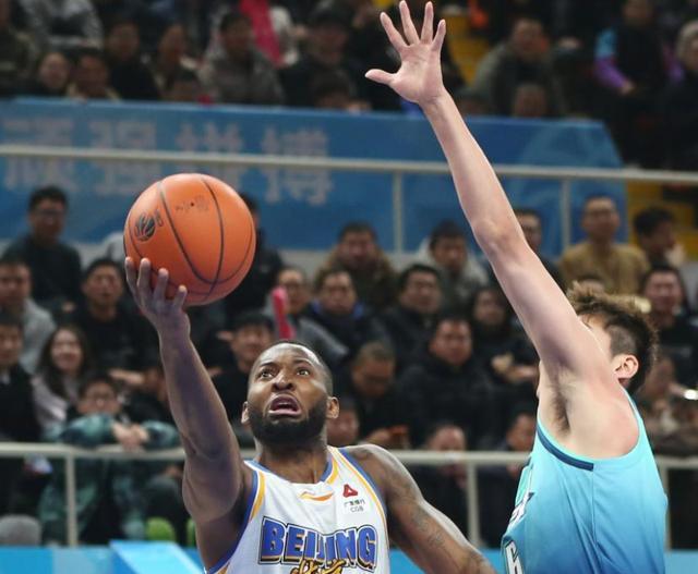 bob半岛体育-CBA｜克服伤病困扰 北汽男篮客场1分险胜山西队